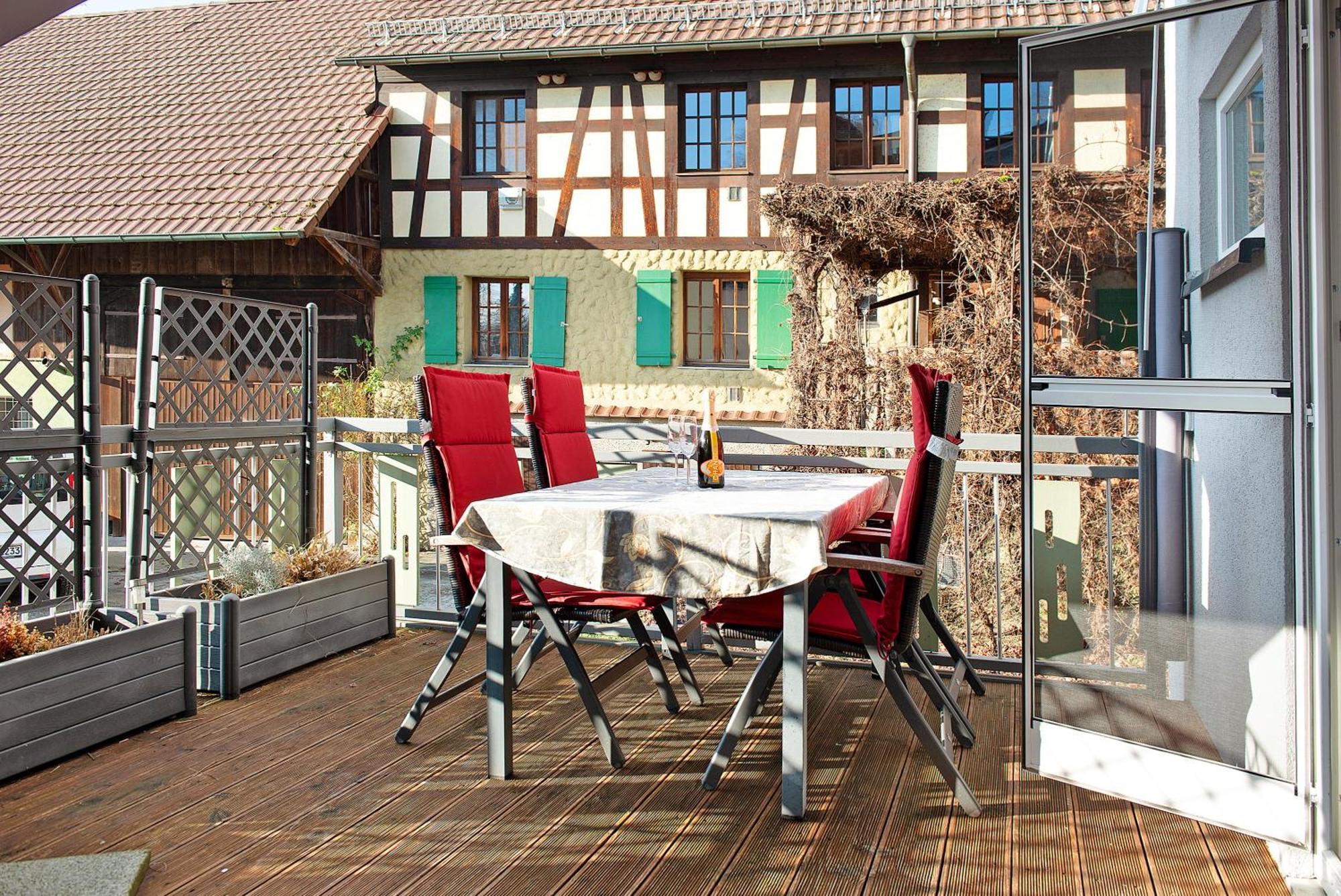 Schoenfeld Stockach Buitenkant foto